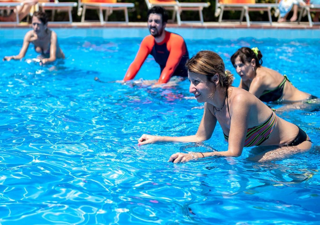 מילאנו מריטימה Hotel Adria מראה חיצוני תמונה