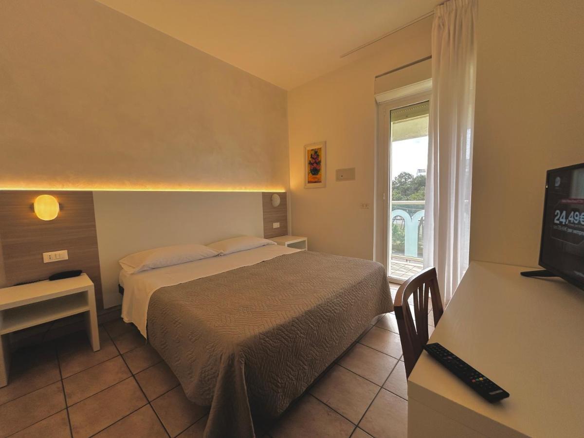 מילאנו מריטימה Hotel Adria מראה חיצוני תמונה