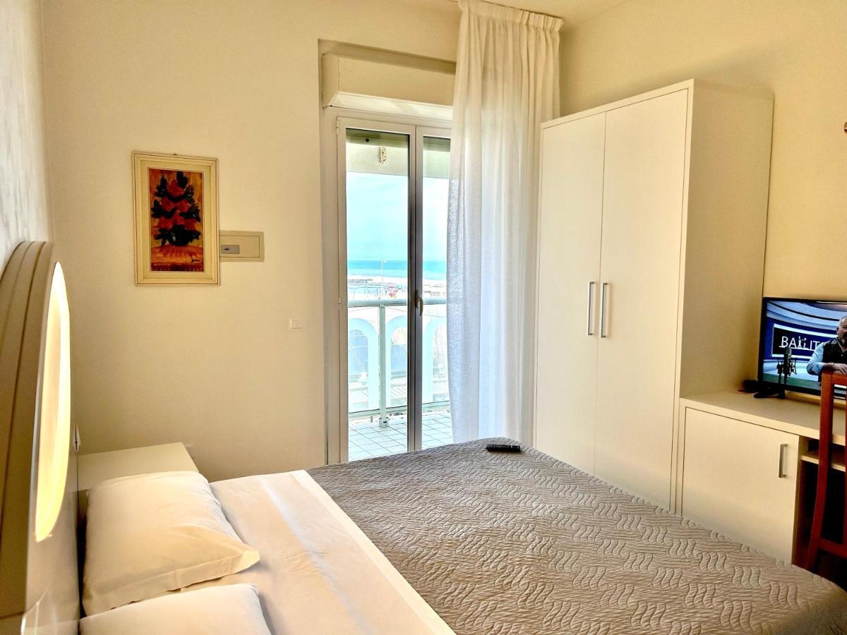מילאנו מריטימה Hotel Adria מראה חיצוני תמונה
