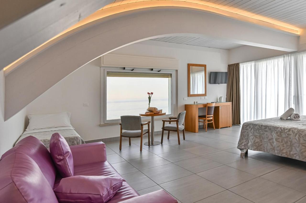 מילאנו מריטימה Hotel Adria מראה חיצוני תמונה