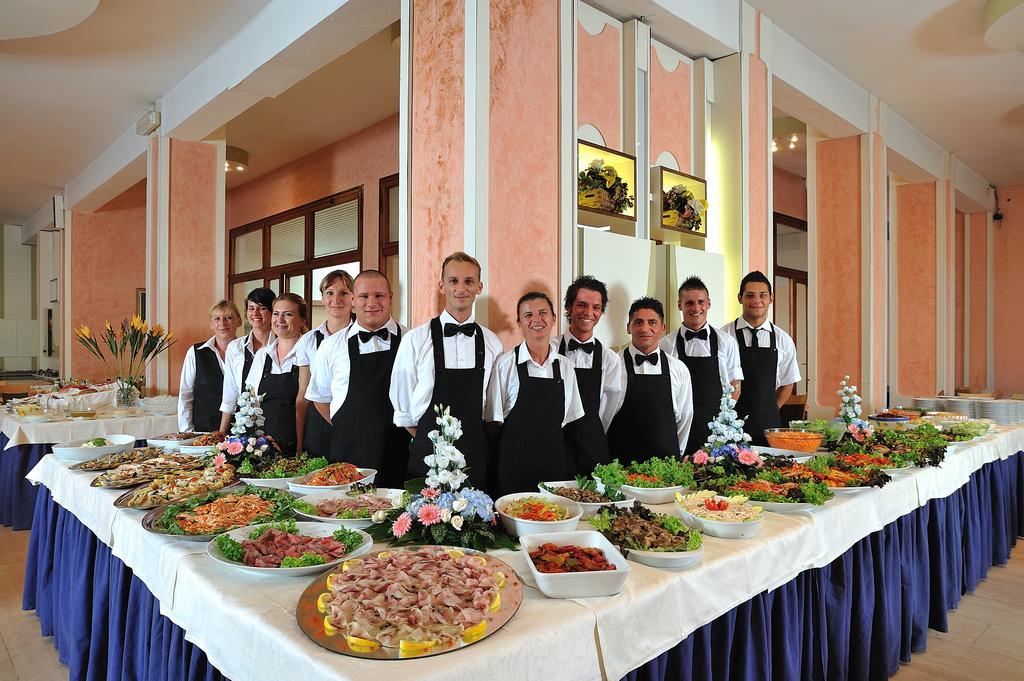 מילאנו מריטימה Hotel Adria מראה חיצוני תמונה