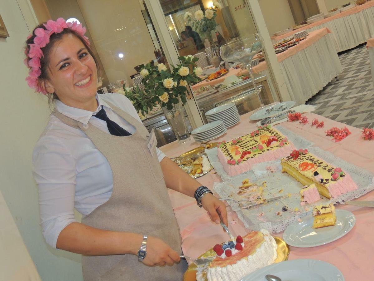 מילאנו מריטימה Hotel Adria מראה חיצוני תמונה